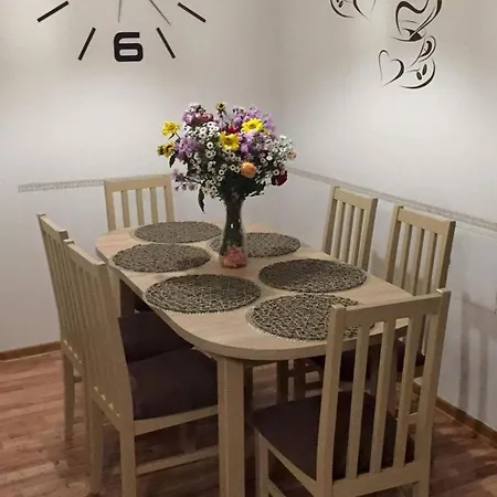 Ksiazkowa 7e By Homeprime アパート *